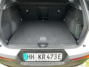 Volvo  Plus Dark Recharge Plug-In Hybrid