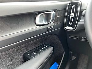 Volvo  Plus Dark Recharge Plug-In Hybrid