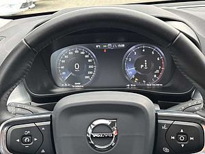 Volvo  T3 Benzin 2WD, Momentum Winter-Paket, Apple Carplay/Android Auto, LED